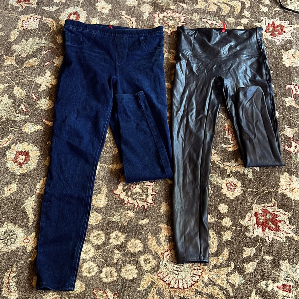 Like new Spanx bundle, navy blue jagging‘s, and black, faux leather leggings